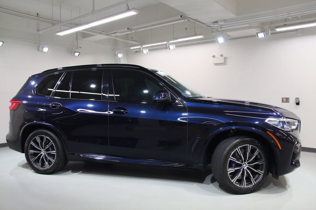 Used 2020 BMW X5 M50i w/ Premium Package AWD/4WD image 12