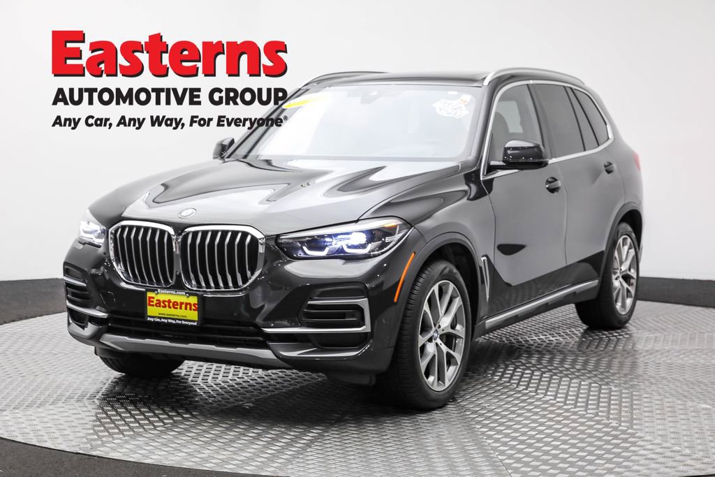 Used 2022 BMW X5 xDrive40i w/ Premium Package image 1