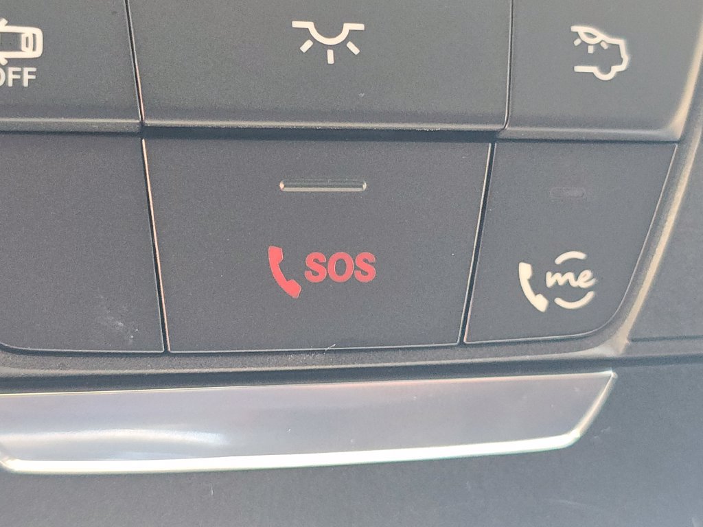 Certified 2021 Mercedes-Benz C 300 4MATIC Sedan image 8