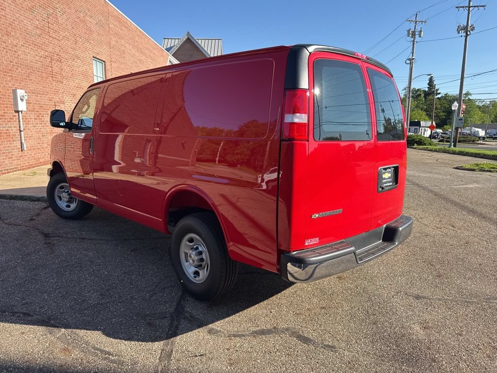 New 2026 Chevrolet Express 3500 w/ Driver Convenience Package RWD image 5