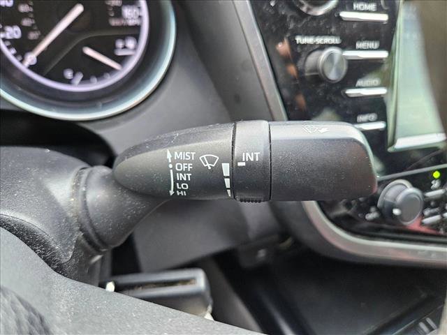 Used 2018 Toyota Camry LE image 11