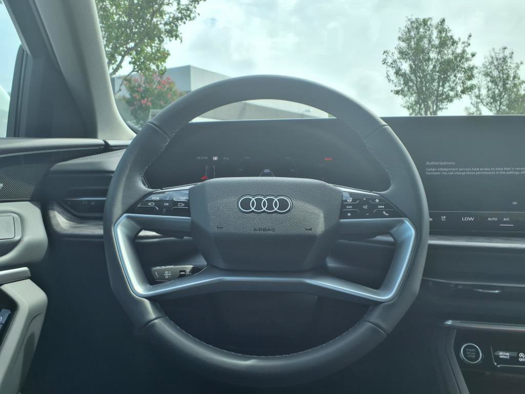 Used 2025 Audi Q5 Premium Plus AWD/4WD image 12