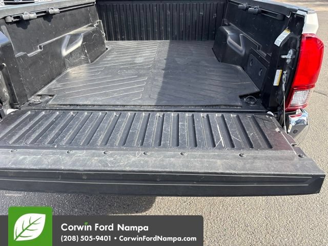 Used 2023 Toyota Tacoma SR5 AWD/4WD image 31
