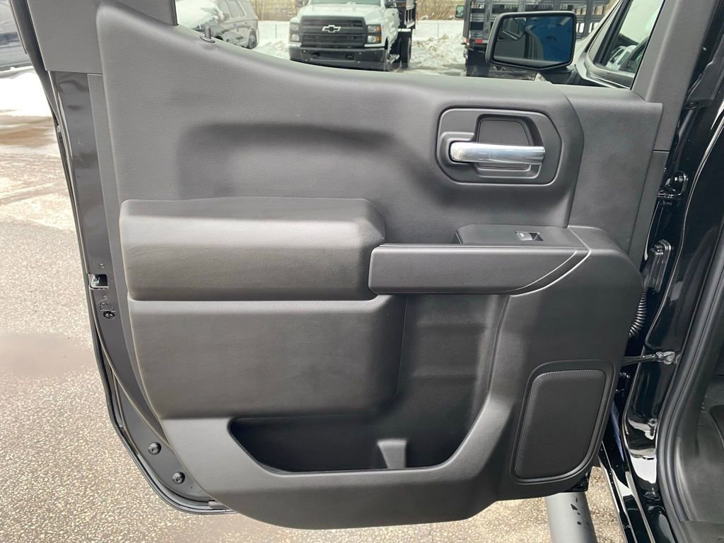 New 2026 Chevrolet Silverado 1500 Custom w/ Turbomax Blackout Package image 21