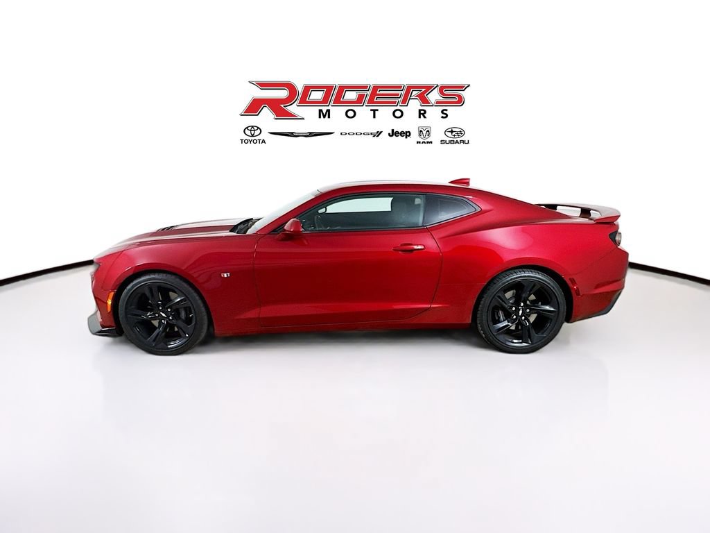 Used 2019 Chevrolet Camaro SS RWD image 4