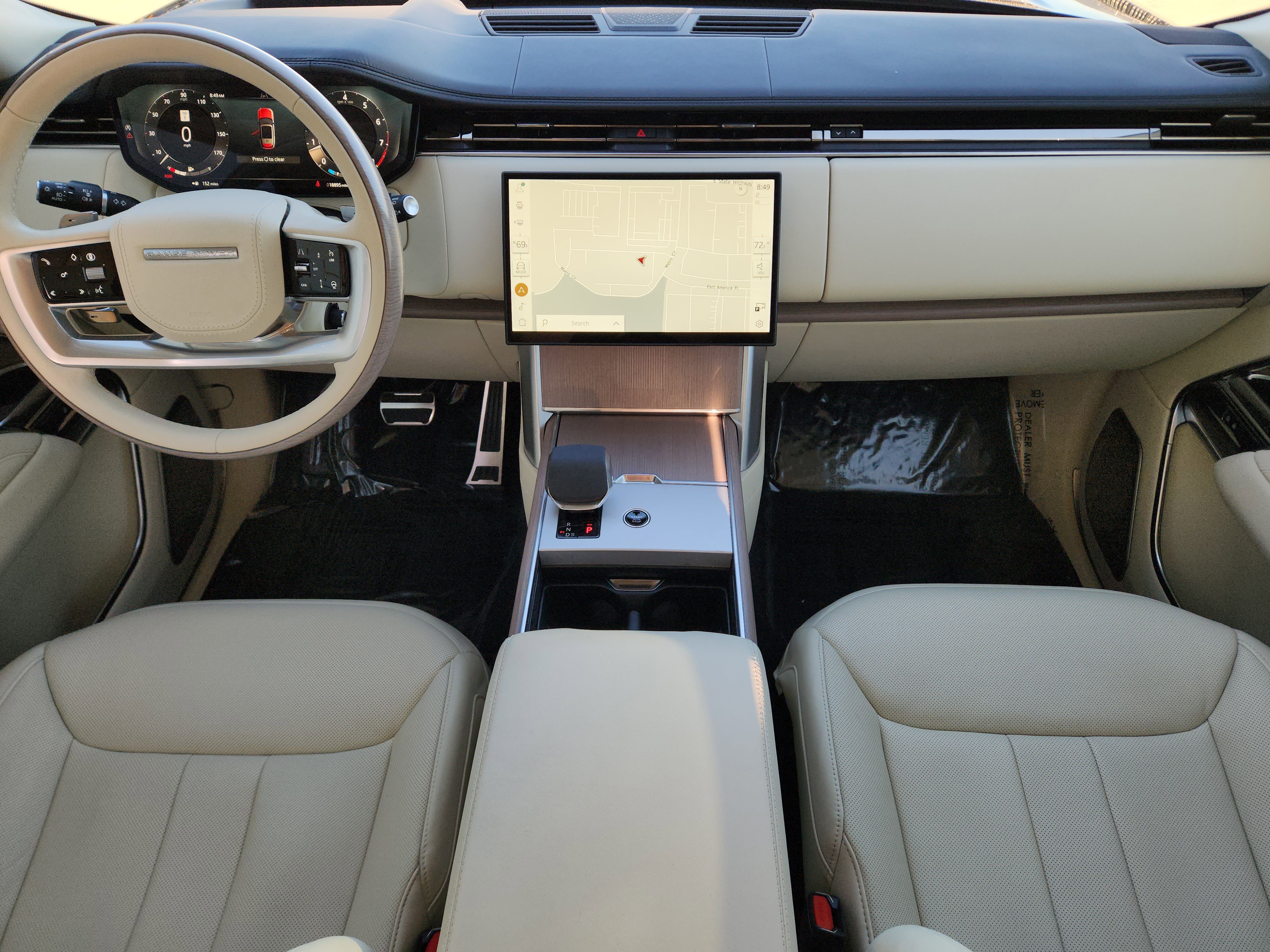 Certified 2024 Land Rover Range Rover Long Wheelbase Autobiography image 28