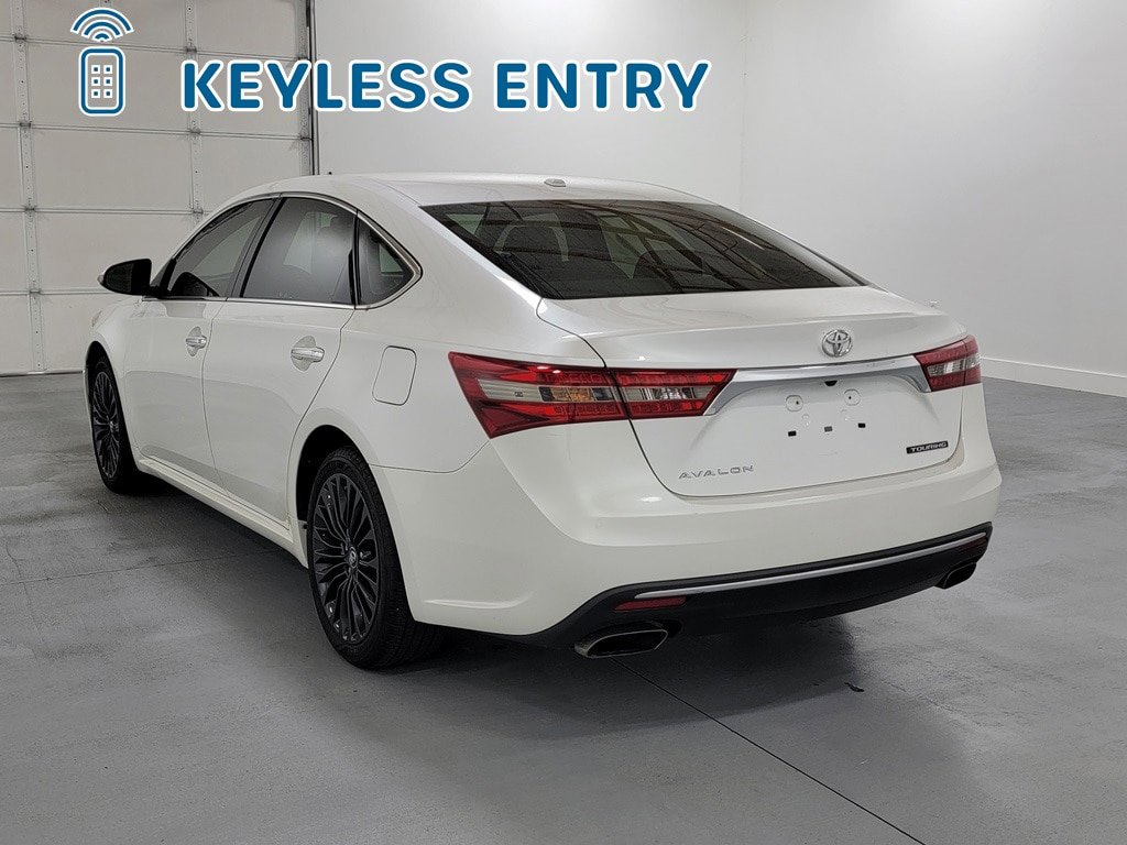 Used 2016 Toyota Avalon Touring FWD image 6