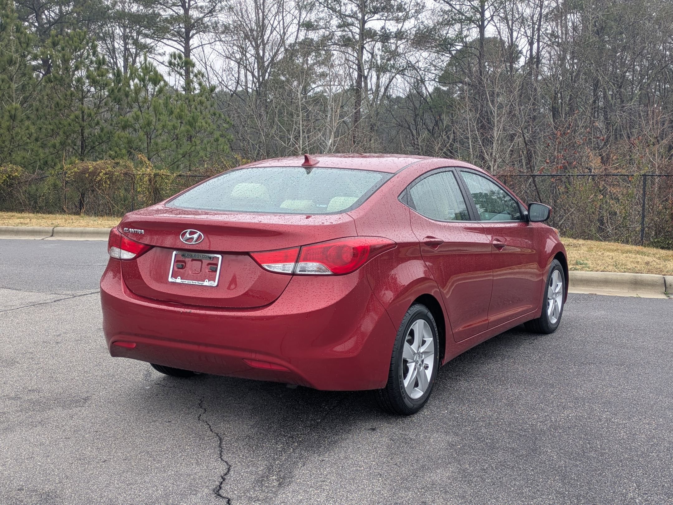 Used 2013 Hyundai Elantra GLS w/ Preferred Pkg image 5