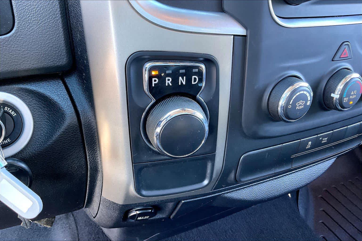 Used 2014 RAM 1500 Classic SLT RWD image 30