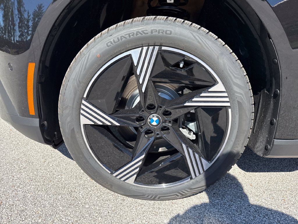 New 2027 BMW iX3 50 xDrive AWD/4WD image 9