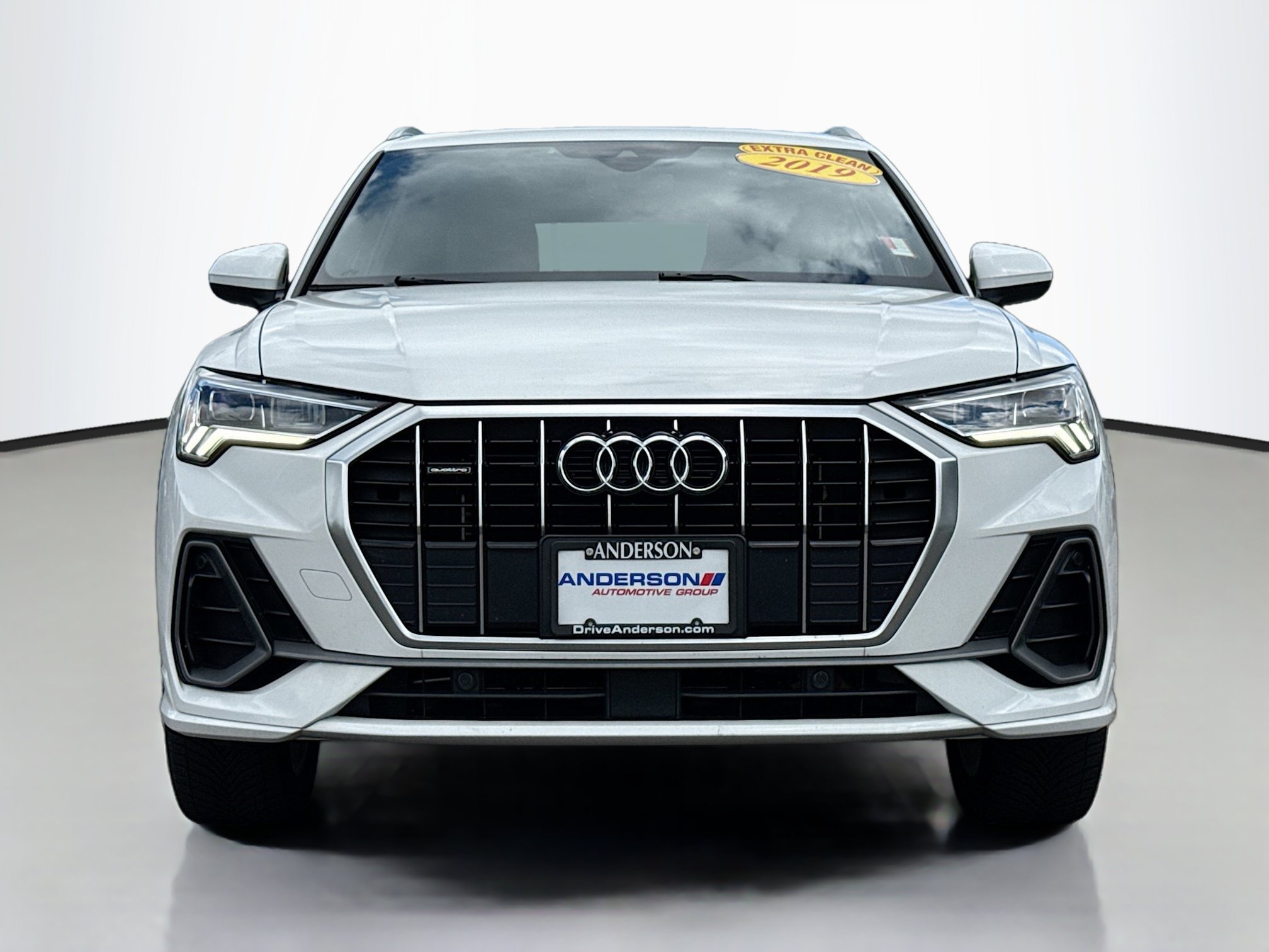 Used 2019 Audi Q3 2.0T Premium Plus AWD/4WD image 17