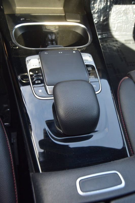 Used 2020 Mercedes-Benz CLA 250 image 32