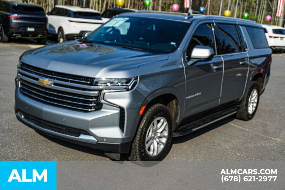 Used 2024 Chevrolet Suburban LT RWD image 15