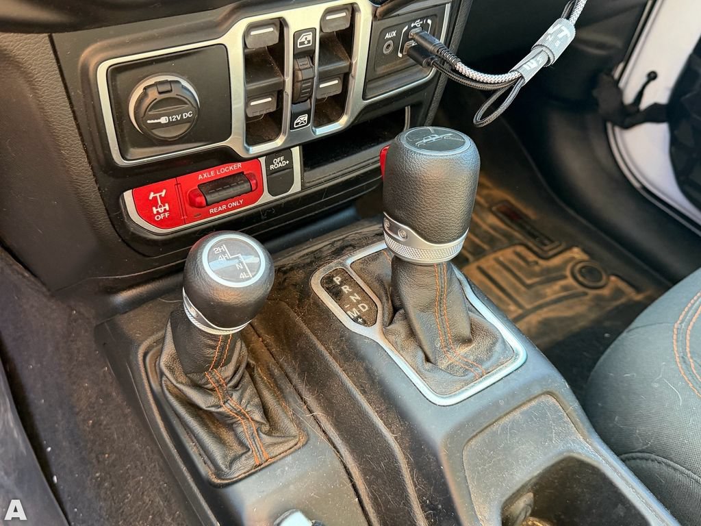 Used 2021 Jeep Gladiator Mojave w/ Trailer Tow Package AWD/4WD image 11