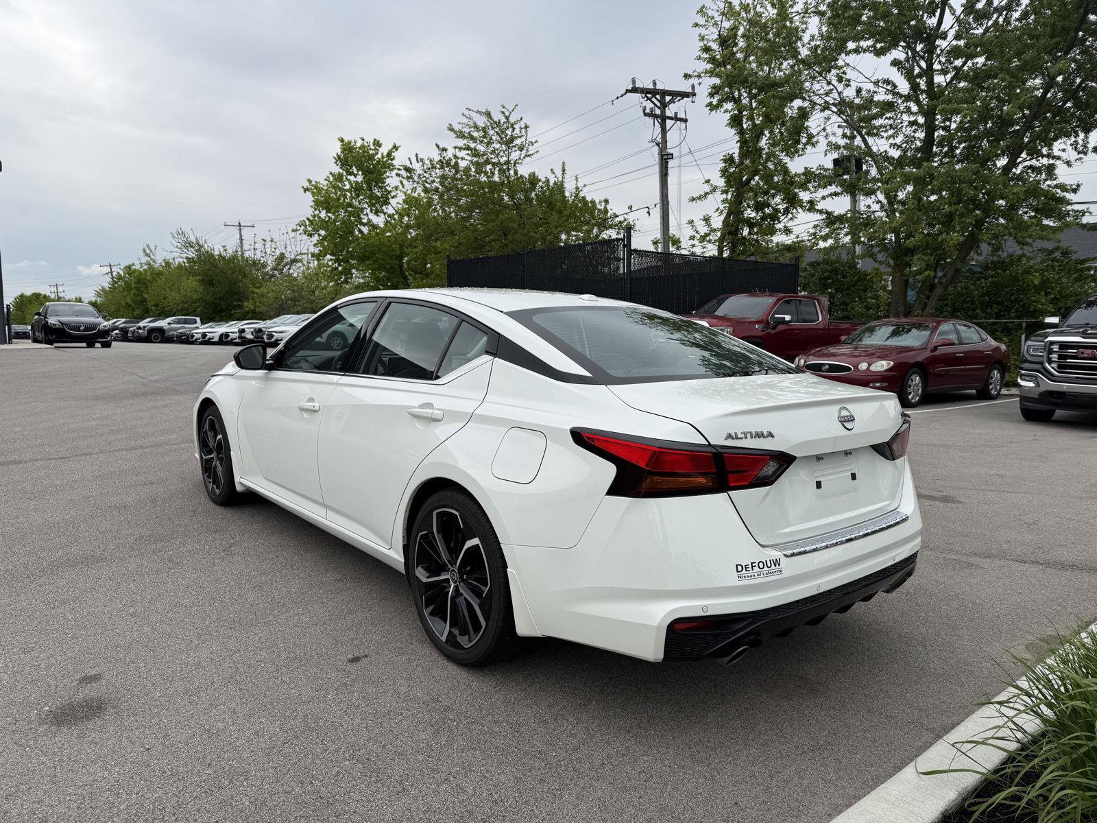 Used 2023 Nissan Altima 2.5 SR FWD image 5
