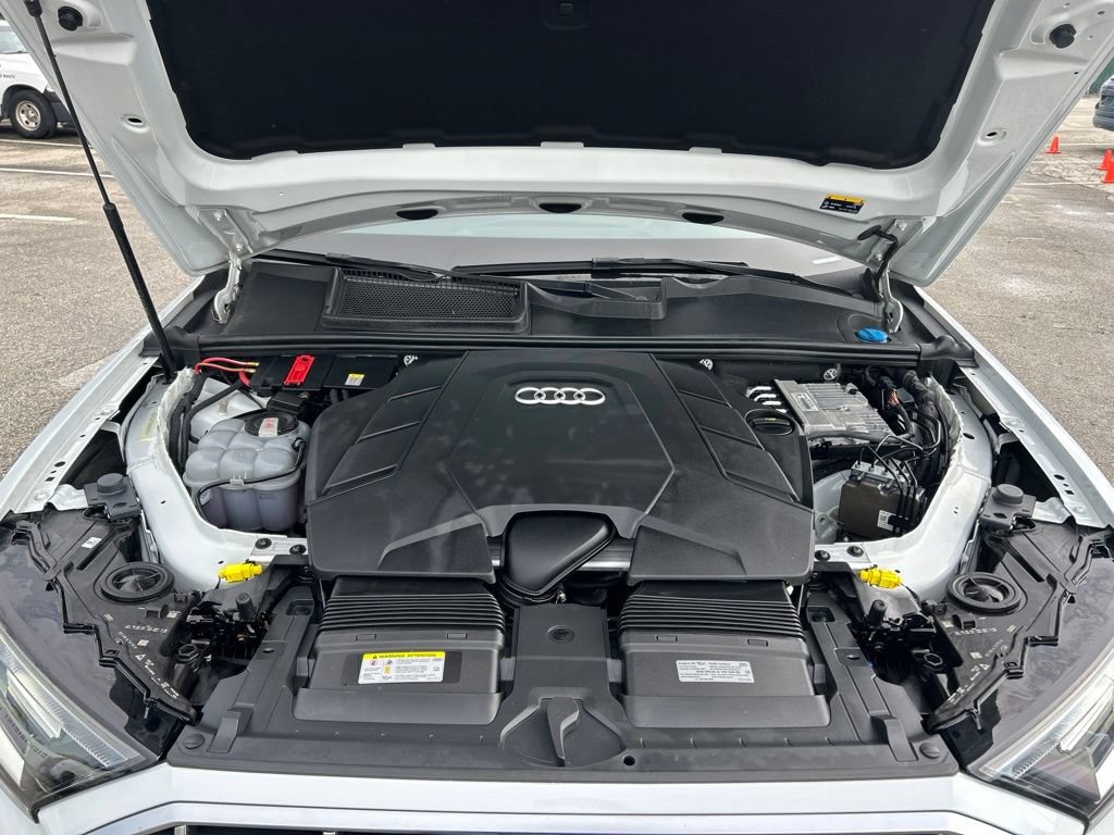 Used 2021 Audi Q7 3.0T Premium Plus w/ Executive Package AWD/4WD image 18
