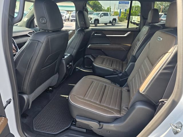 New 2026 GMC Acadia Denali Ultimate FWD image 12