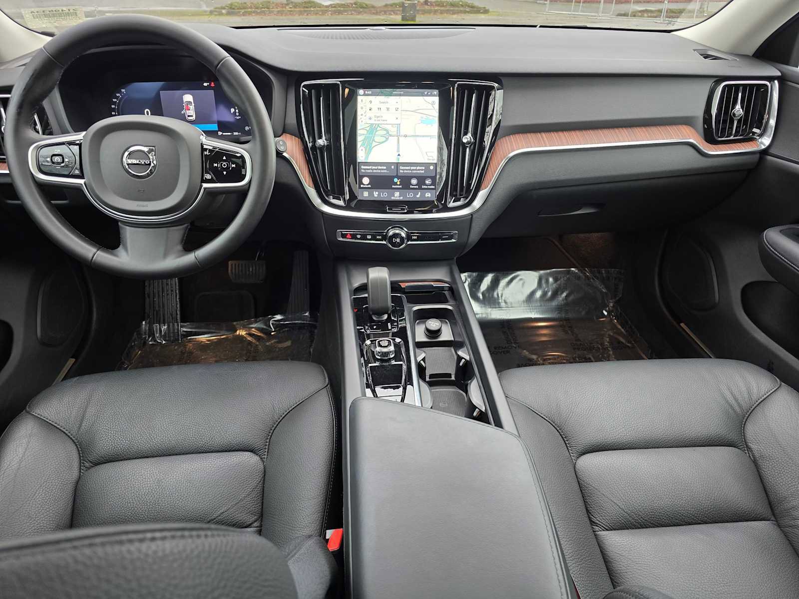 Certified 2025 Volvo V60 B5 Cross Country Plus AWD/4WD image 19