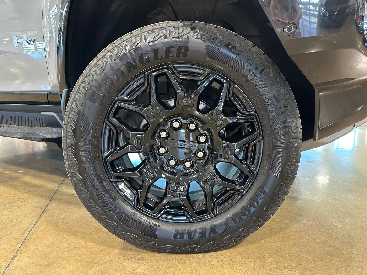 Used 2026 GMC Hummer EV SUV AWD/4WD image 11
