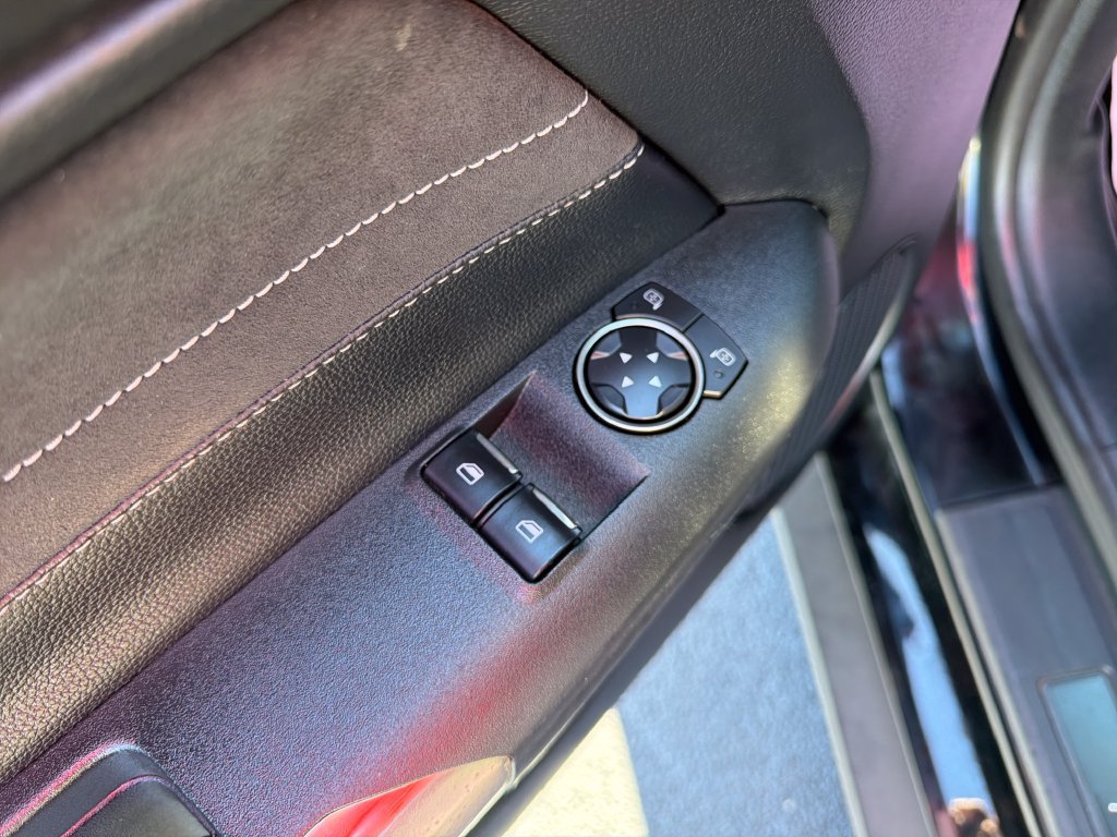 Used 2018 Ford Mustang Shelby GT350 w/ Convenience Package RWD image 11
