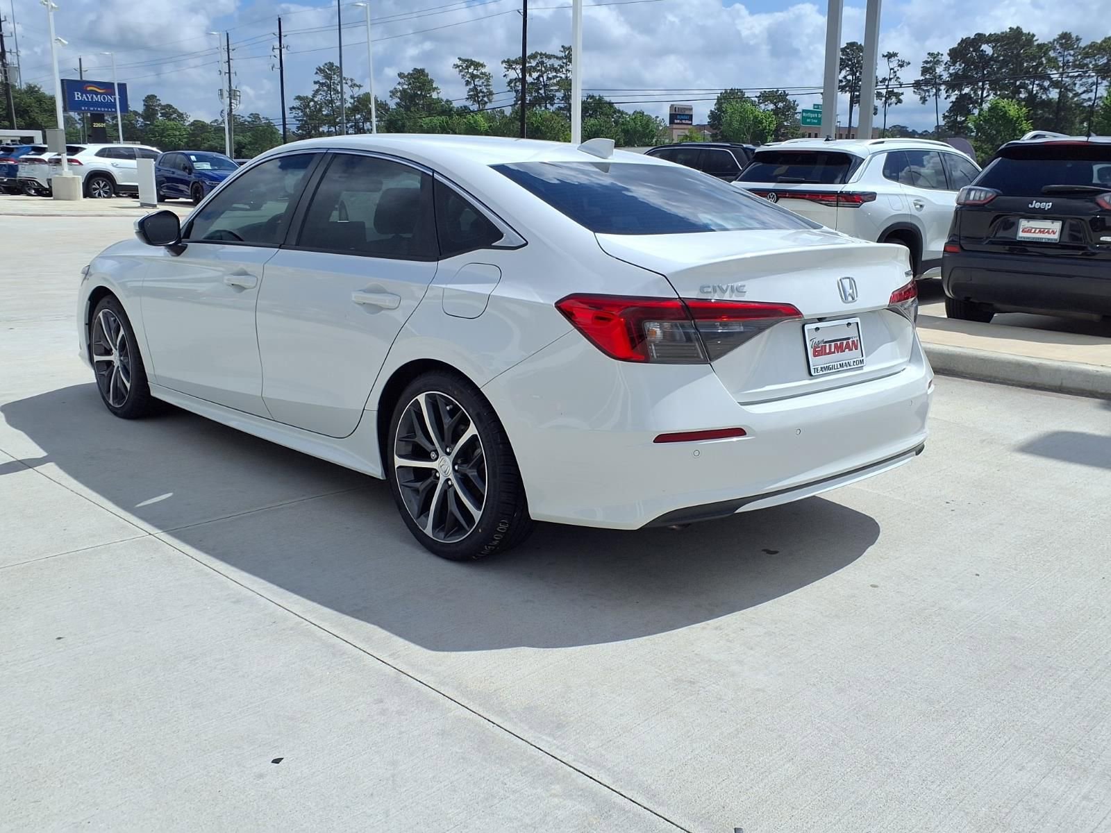 Used 2023 Honda Civic Touring image 8