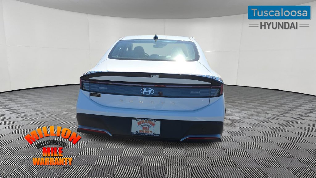 Used 2025 Hyundai Sonata SE FWD image 7