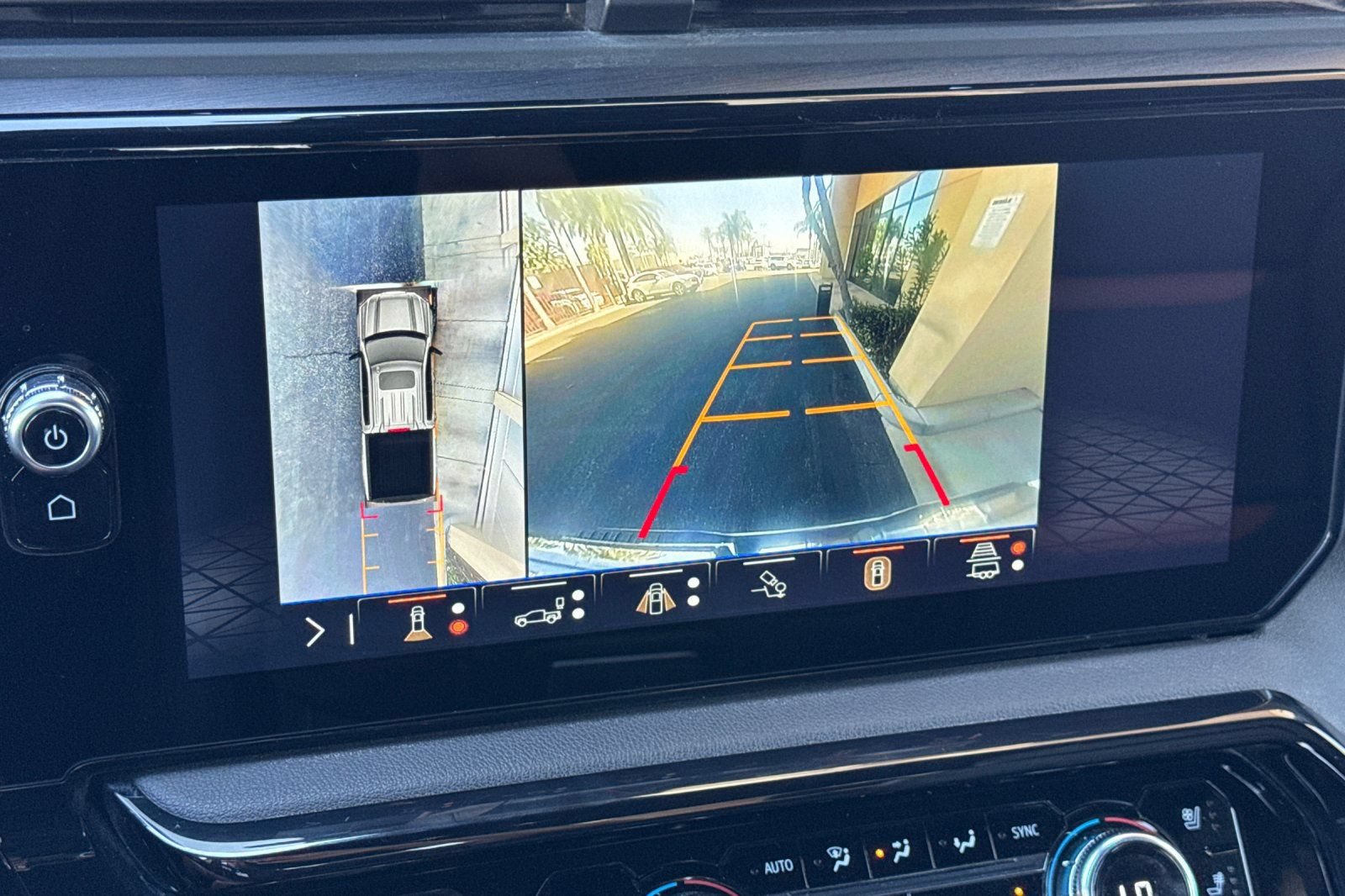 Certified 2025 GMC Sierra 1500 AT4 AWD/4WD image 19