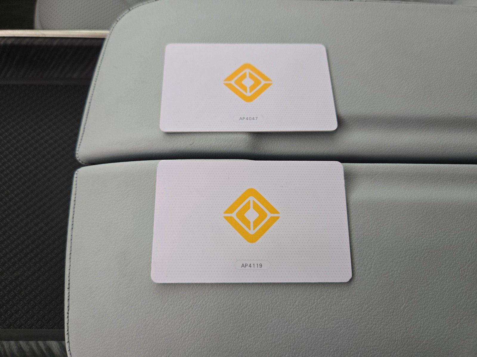 Used 2024 Rivian R1S Adventure image 31