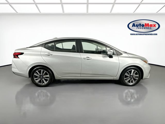 Used 2023 Nissan Versa SV FWD image 10