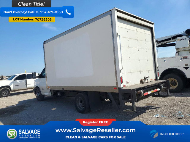 Used 2020 Chevrolet Express 4500 RWD image 3