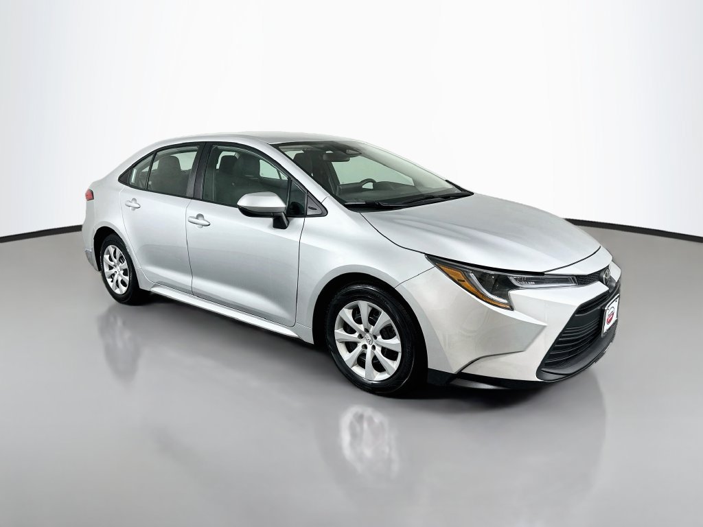 Certified 2024 Toyota Corolla LE FWD image 3