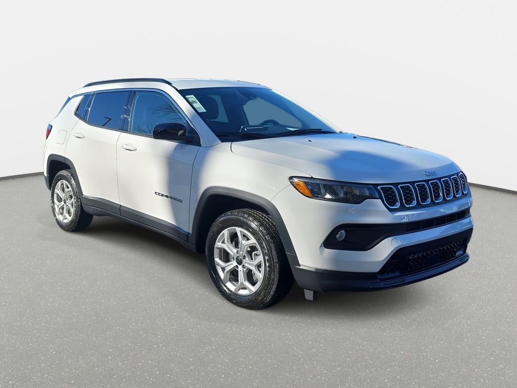 New 2026 Jeep Compass Latitude image 3