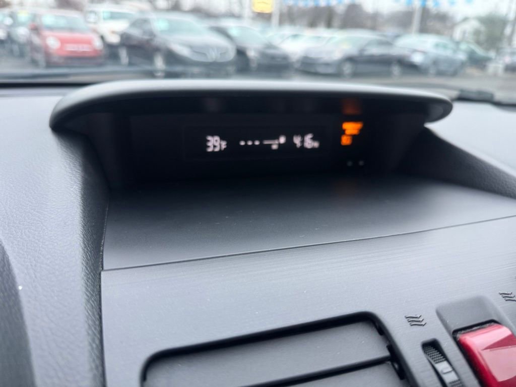 Used 2013 Subaru Impreza 2.0i image 32