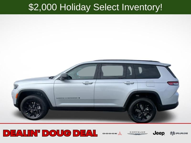 New 2025 Jeep Grand Cherokee L Altitude image 2
