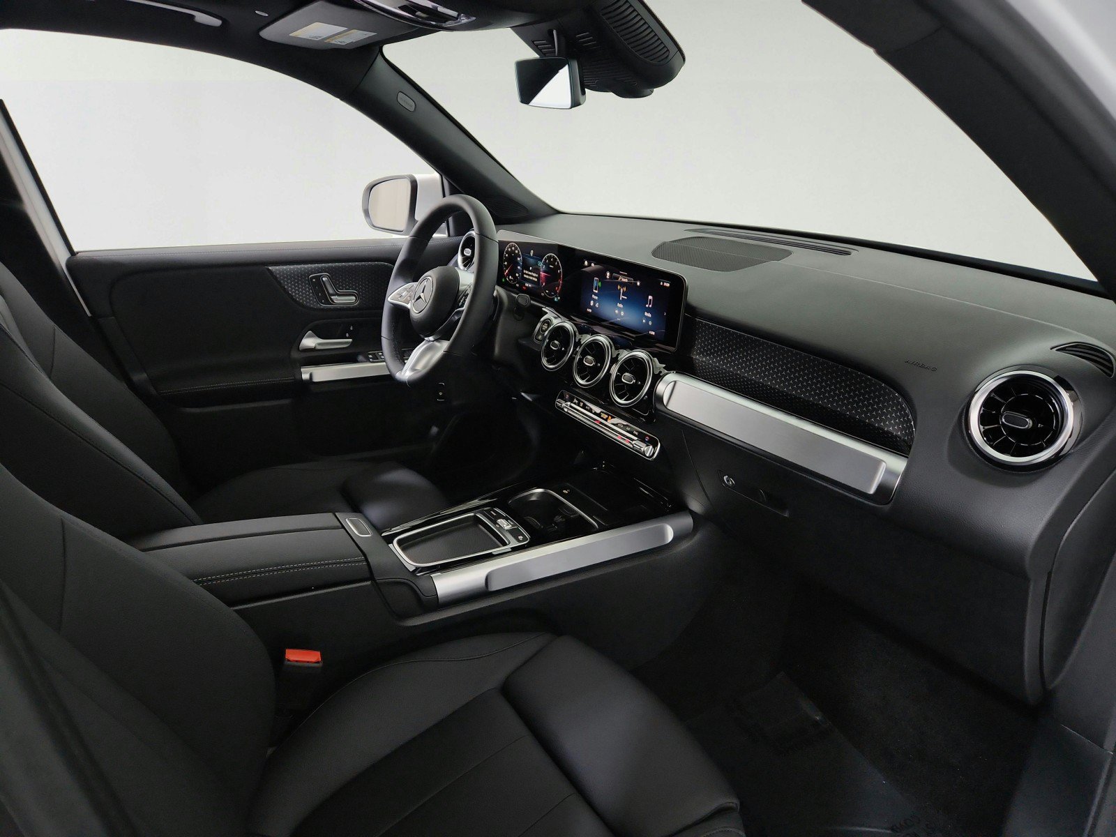Certified 2026 Mercedes-Benz GLB 250 image 19