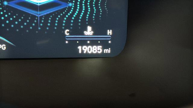 Used 2024 Hyundai Palisade Calligraphy image 11