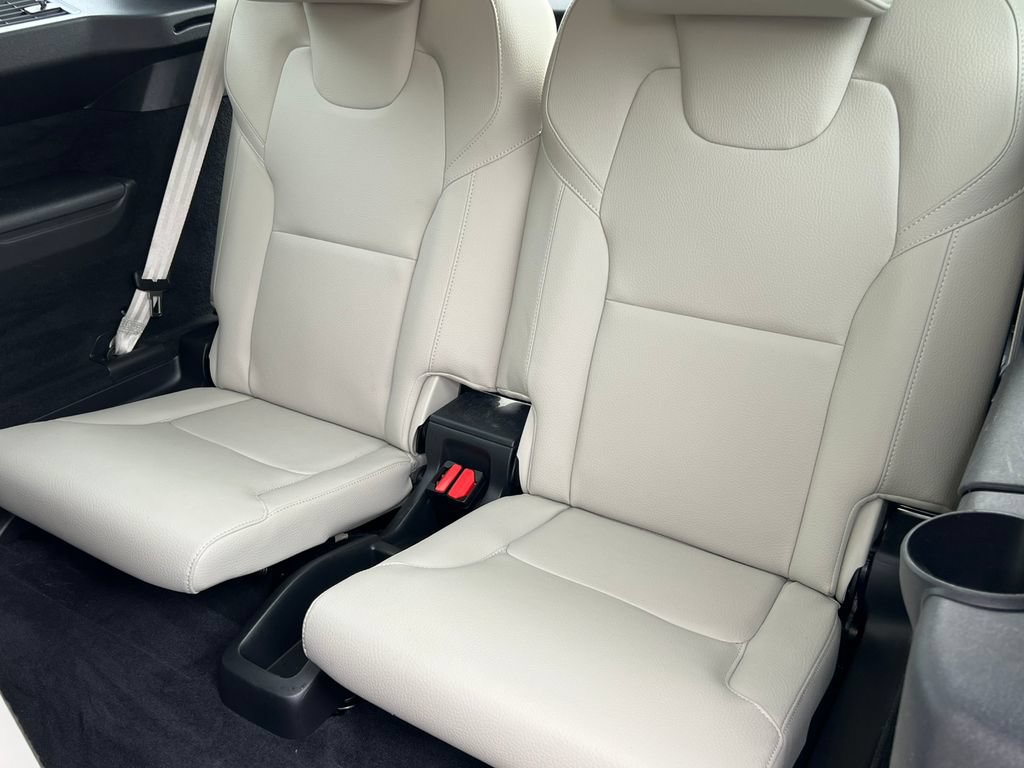 Used 2023 Volvo XC90 B6 Plus w/ Protection Package Premier AWD/4WD image 8