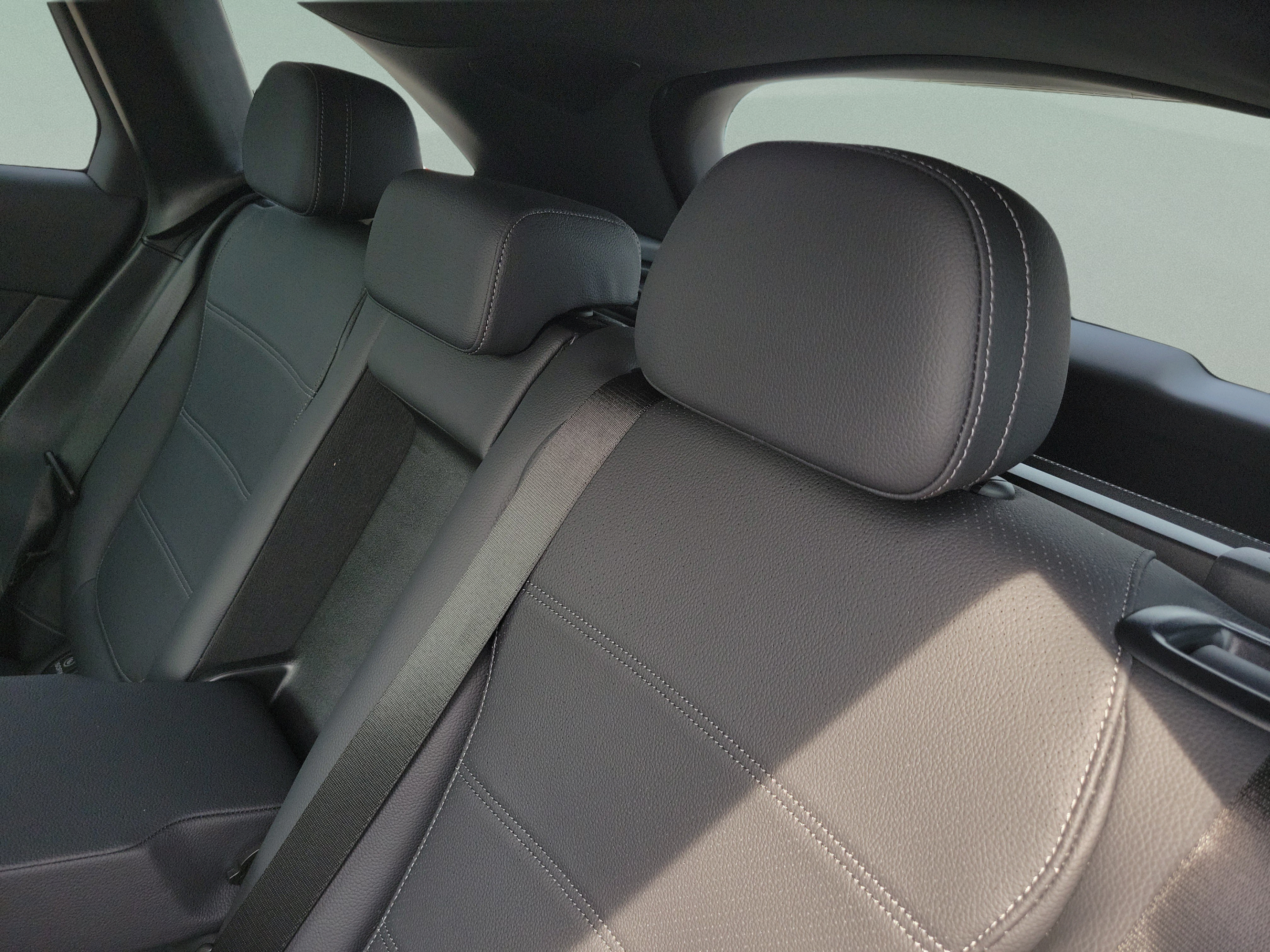 Certified 2026 Mercedes-Benz GLC 300 image 9