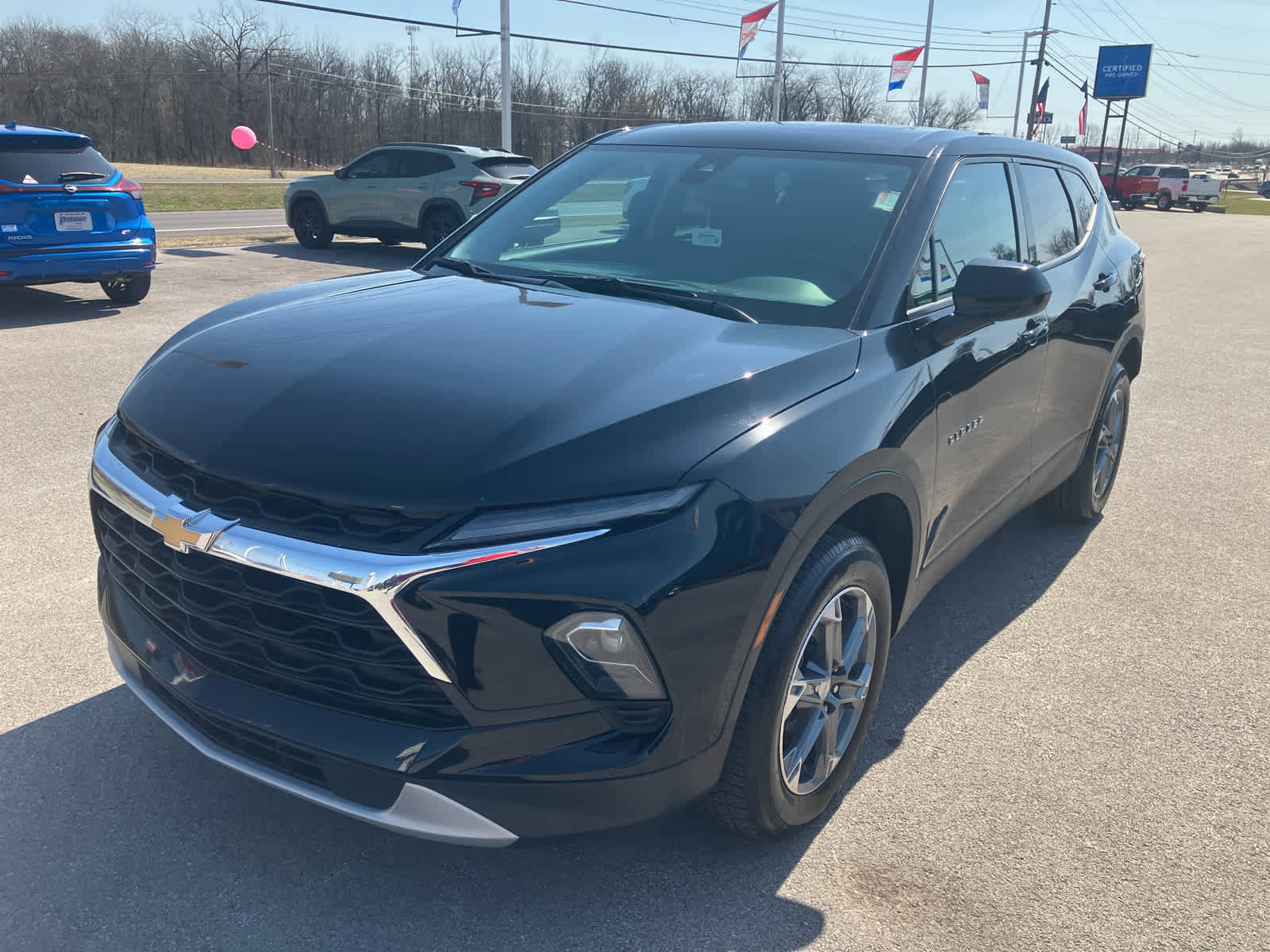 Used 2024 Chevrolet Blazer LT image 3