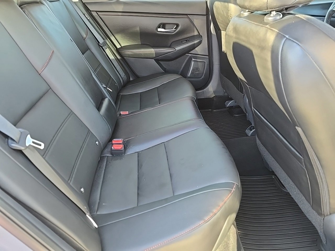 Used 2024 Nissan Sentra SR w/ SR Premium Package image 35