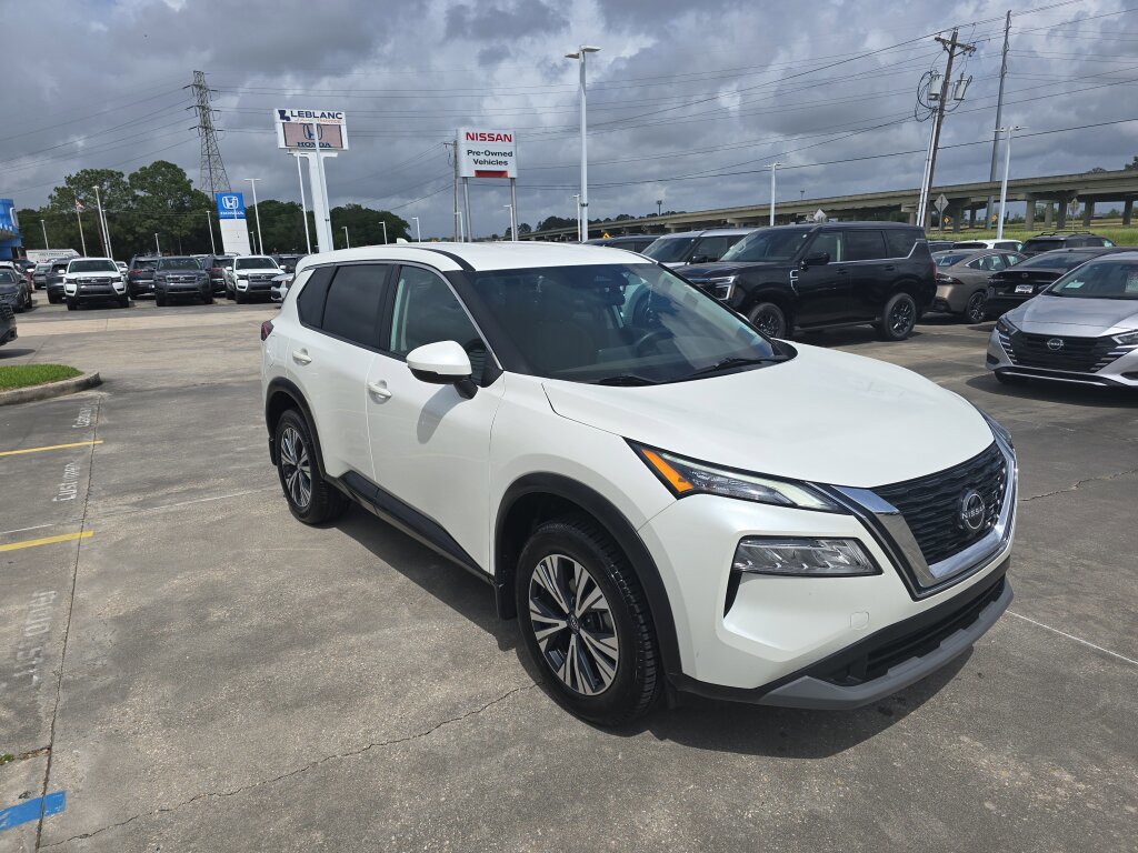 Used 2022 Nissan Rogue SV image 8