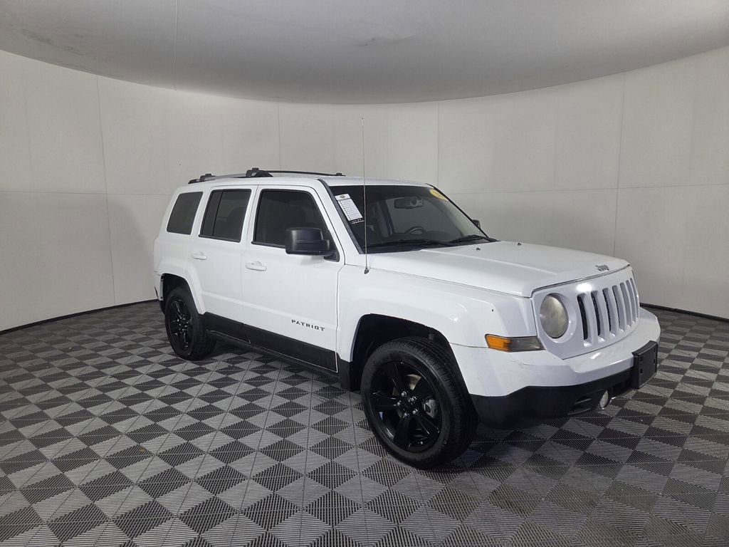 Used 2012 Jeep Patriot Latitude image 2
