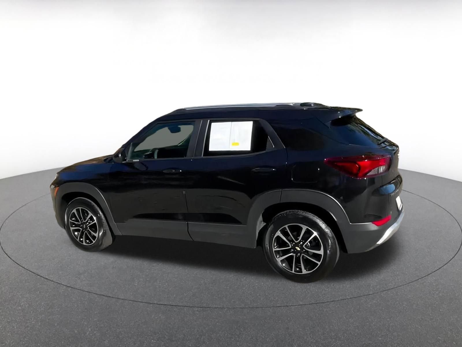 Used 2025 Chevrolet TrailBlazer LT image 10