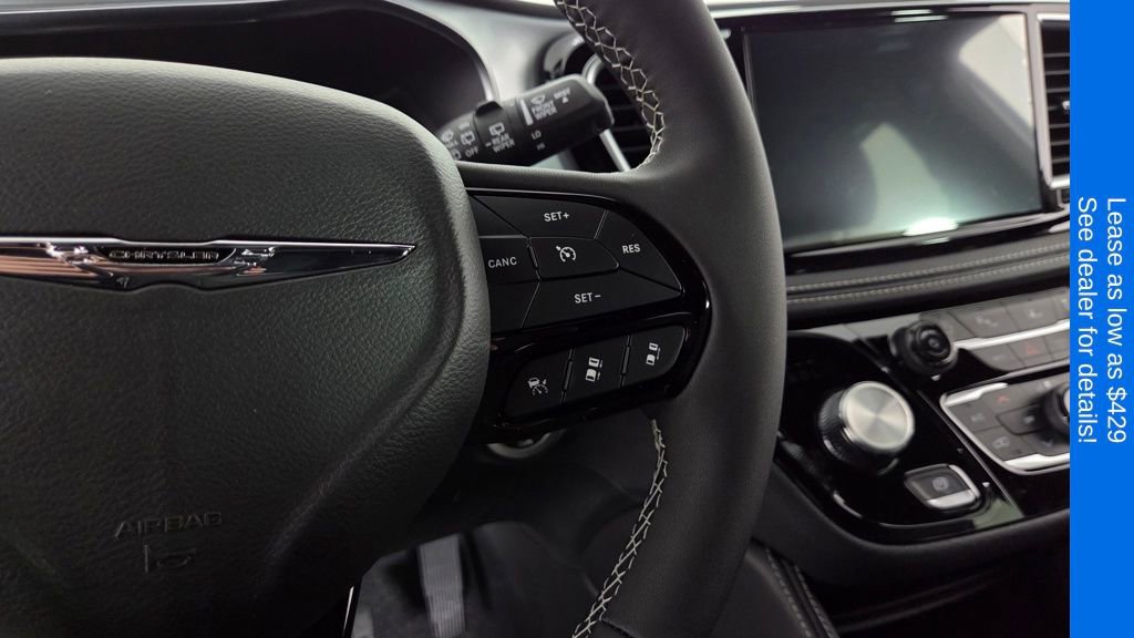 New 2026 Chrysler Pacifica Limited FWD image 18