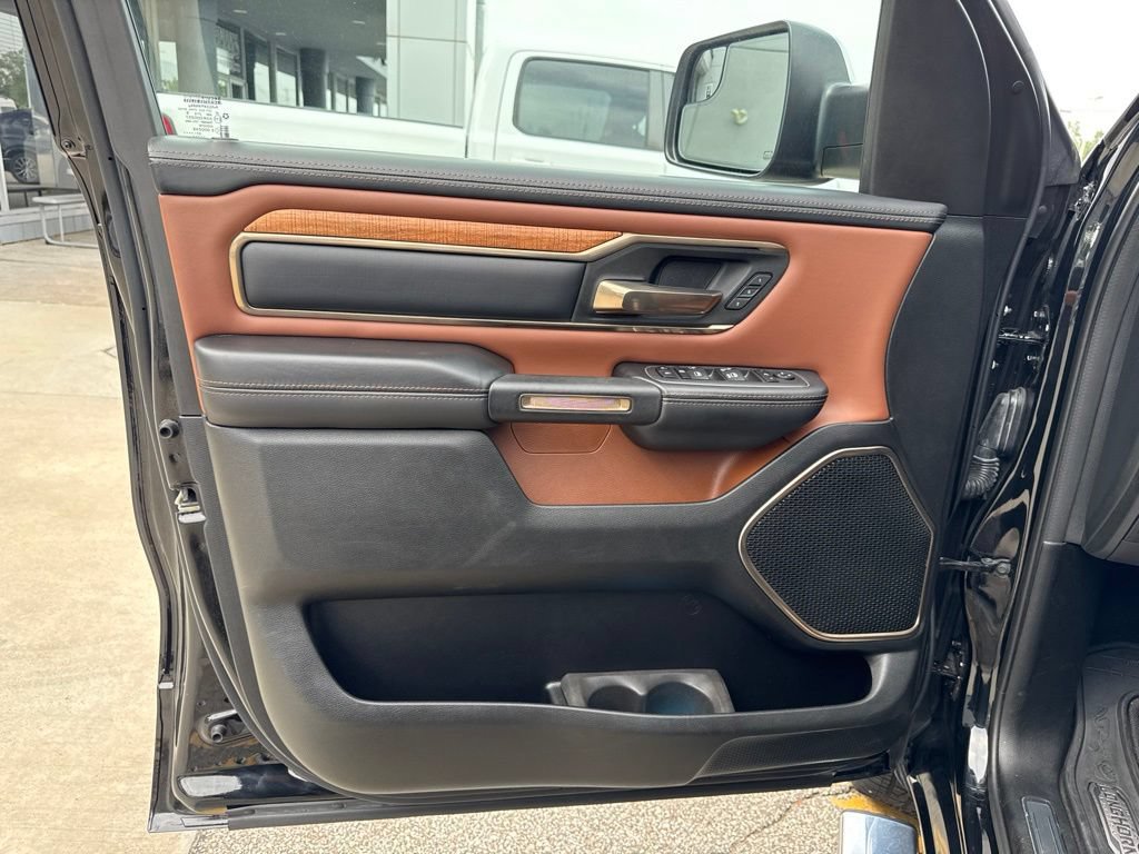 Used 2022 RAM 1500 Limited w/ Body Color Bumper Group AWD/4WD image 21