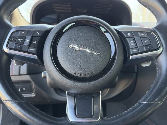 Used 2022 Jaguar F-TYPE Coupe image 19