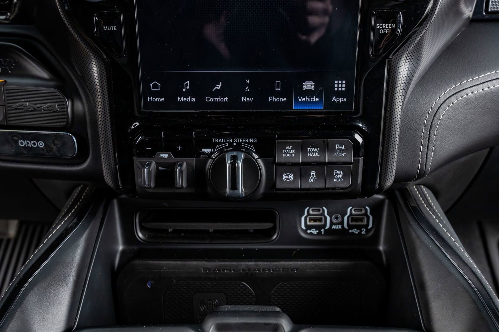 Used 2024 RAM 2500 Limited image 25