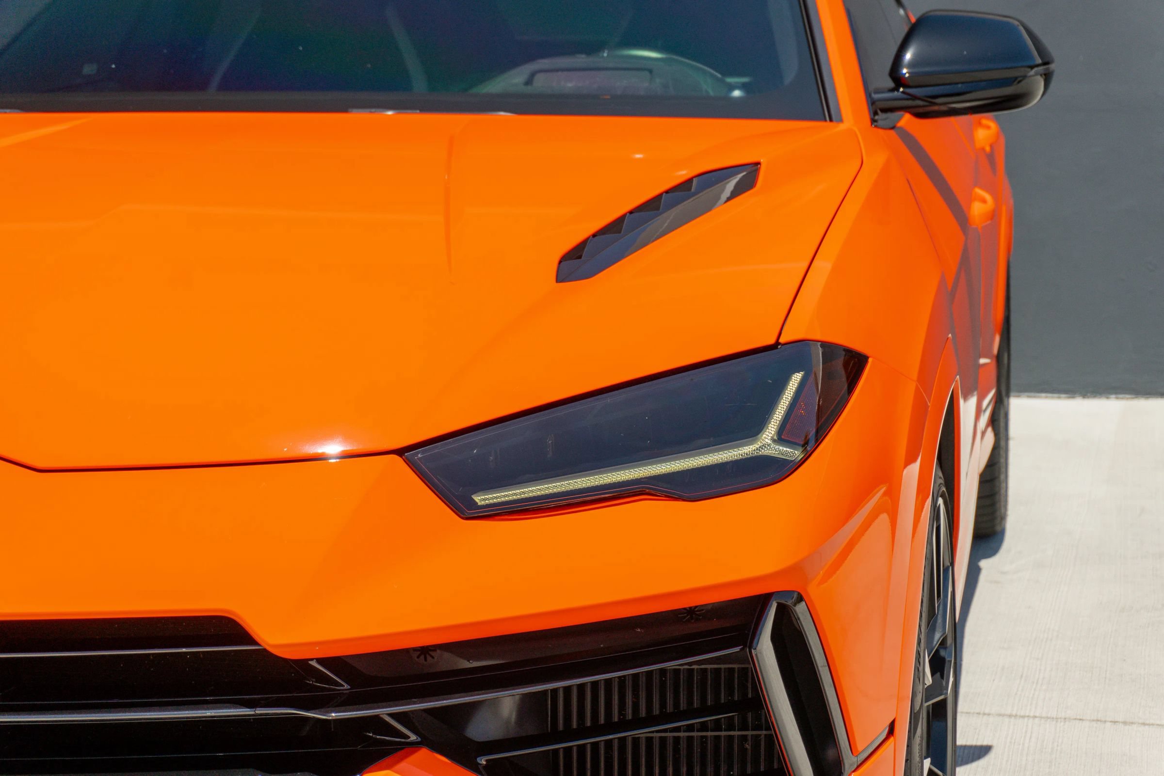 Used 2023 Lamborghini Urus S AWD/4WD image 28