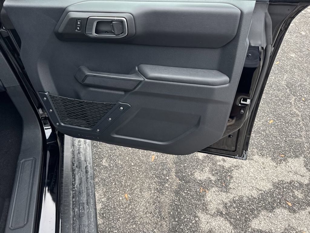 New 2025 Ford Bronco Outer Banks w/ Sasquatch Package image 14