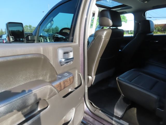Used 2016 GMC Sierra 2500 Denali w/ Duramax Plus Package AWD/4WD image 20